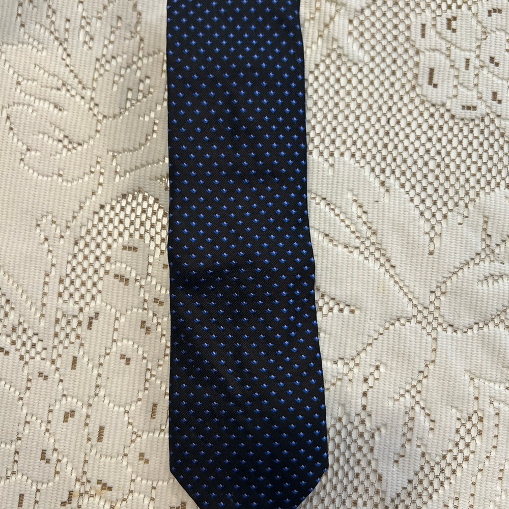 Hugo Boss 100% Silk Tie